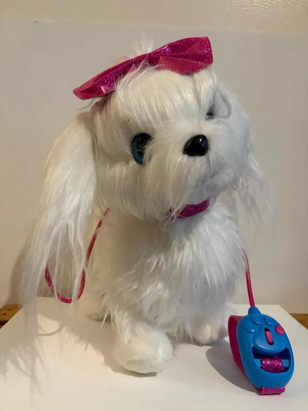 Pets Alive Lil' Paw Paw the Walking Puppy Robotic Toy, Electronic Plush, by ZURU